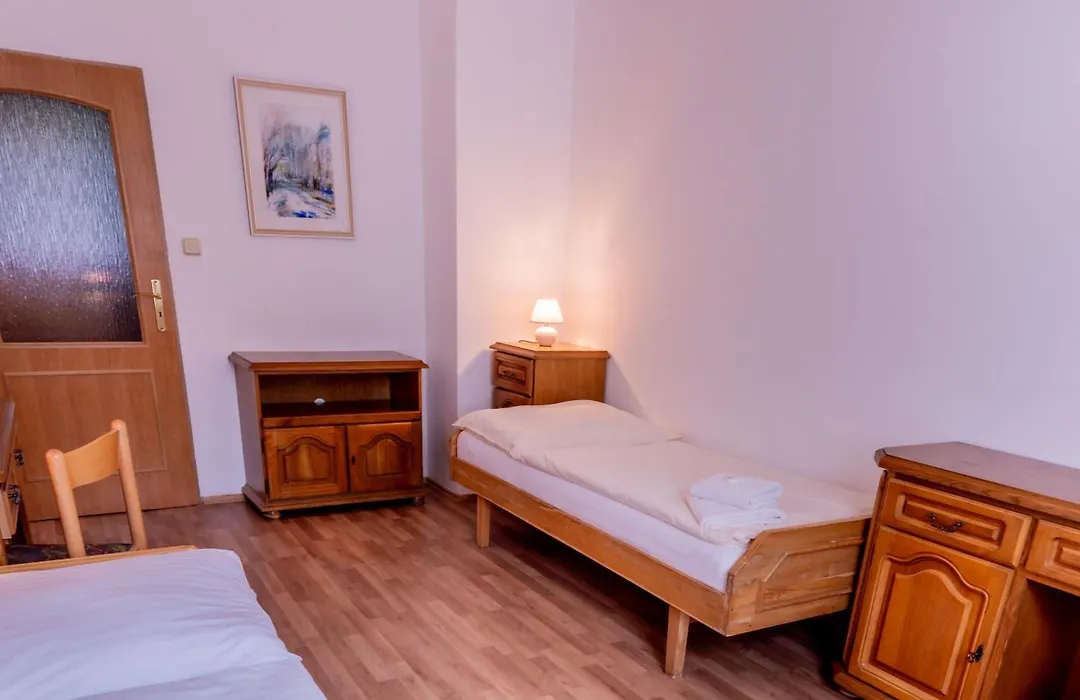 Hotel Praga-1